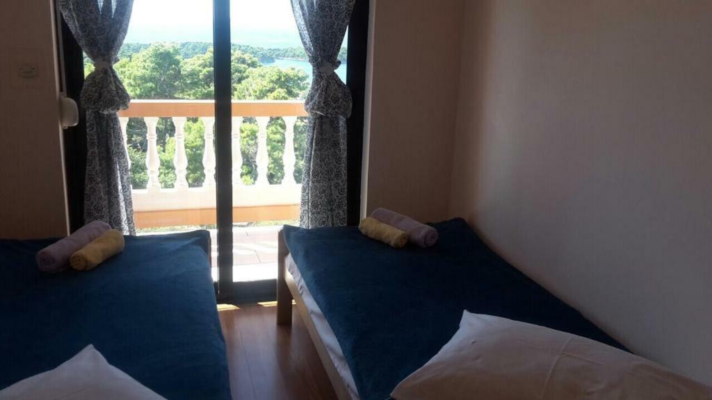 Apartman Jadranka Palit Exterior photo